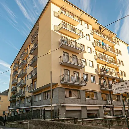 In Palazzo San Paolo With Balconies By Ml White House Appartement Genua