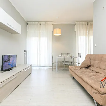 Appartement In Palazzo San Paolo With Balconies By Ml White House Genua